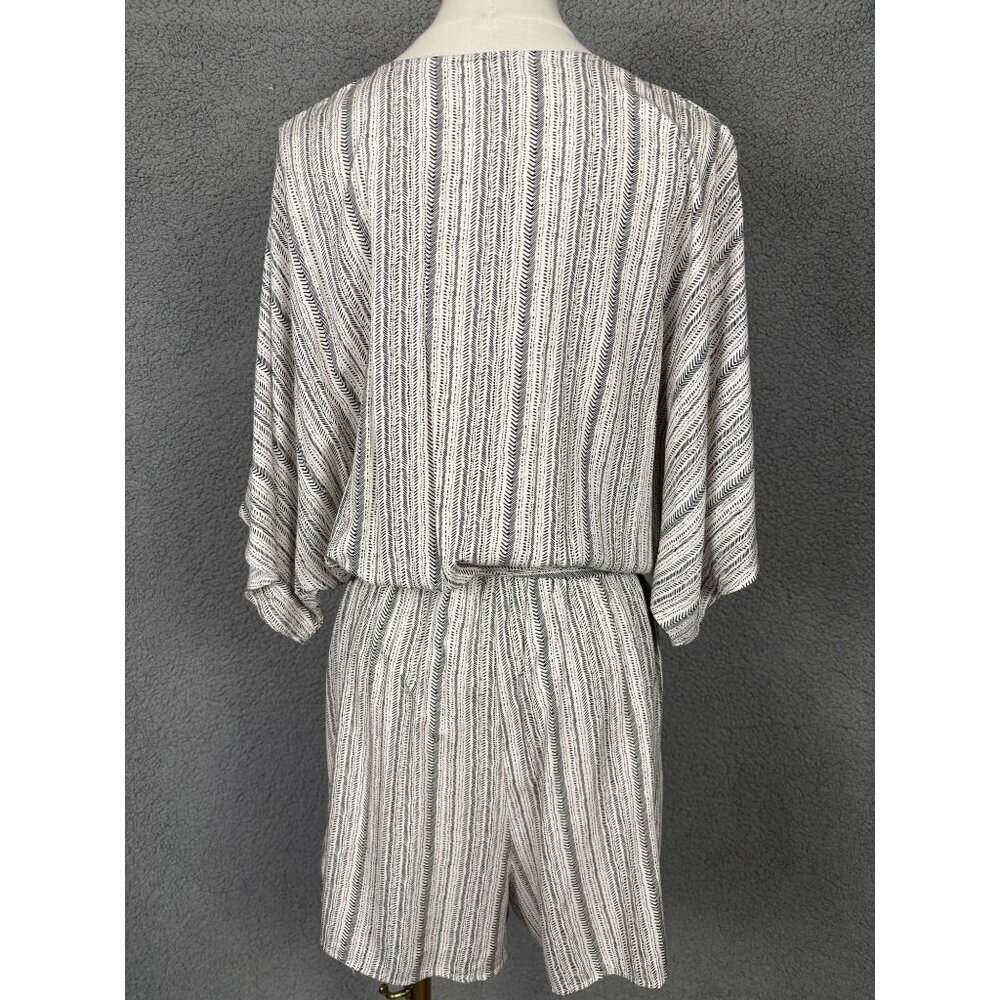 Cupshe Women's Striped Romper Belted V-Neck Sleeves Multicolor Size Large NWT's - Picture 5 of 8